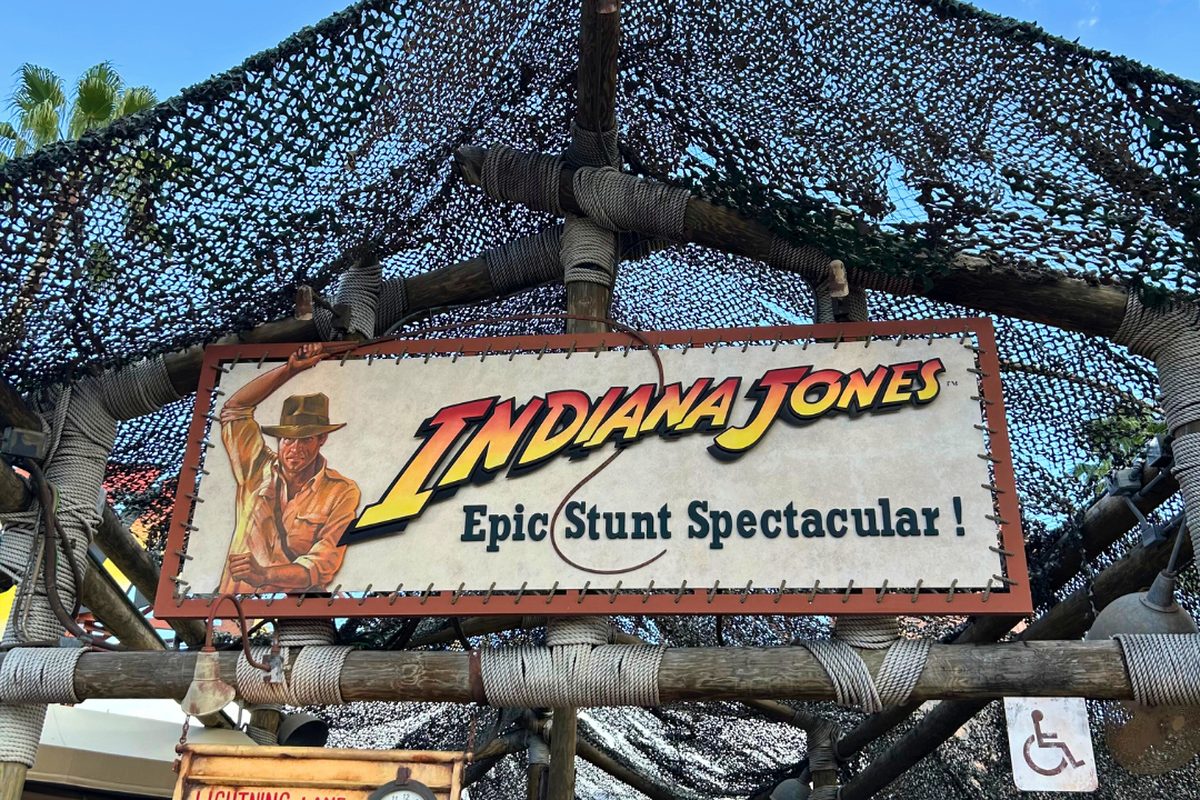 The entrance sign of the Indiana Jones Epic Stunt Spectacular at Echo Lake