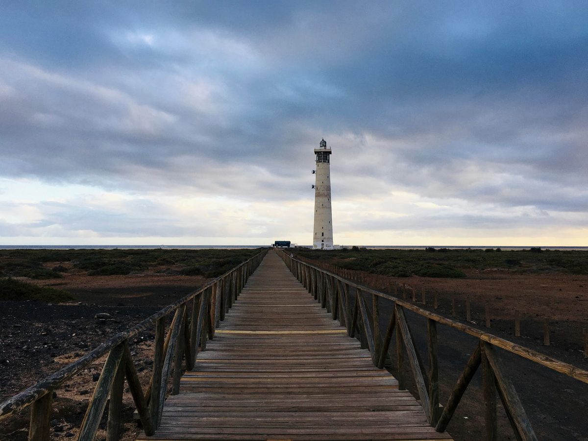The boardwalk to the lighthouse at Morro Jable