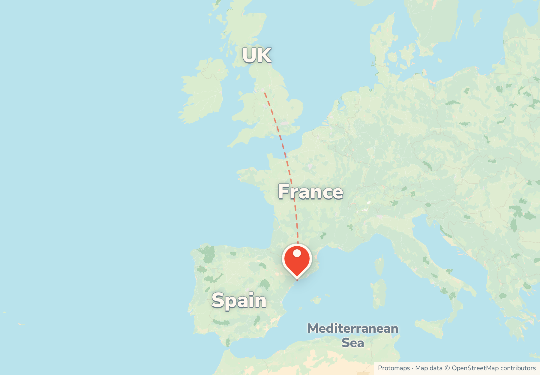Locator map showing the Costa Dorada on Spain's north-east coast south of Barcelona, with France and the UK to the north.
