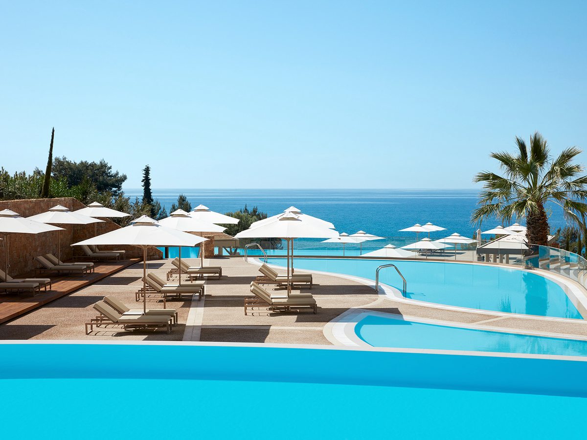 The adults-only infinity pool at Ikos Oceania