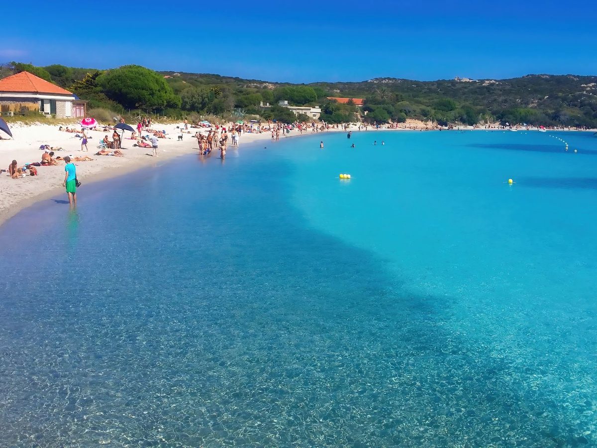 The shallow water and white sand at La Pelosa, Stintino