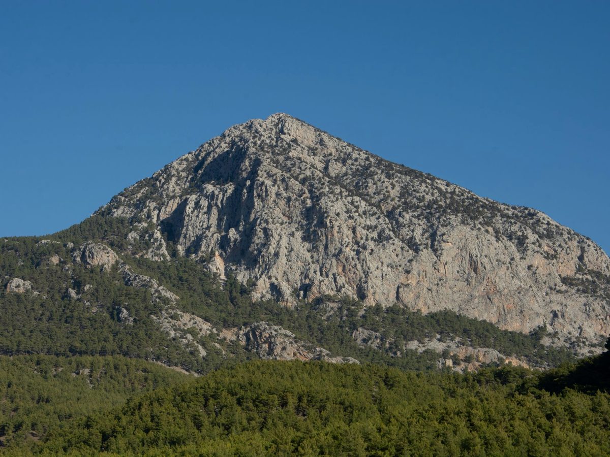 Tahtalı, the 2,365-metre cable-car summit
